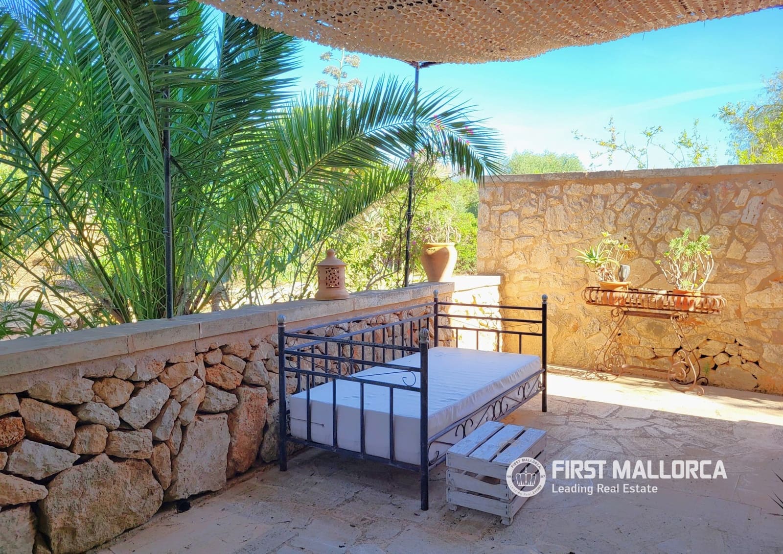 2 bedroom Apartment for sale in Ses Salines with pool garage - € 640,000 (Ref: 10121028)