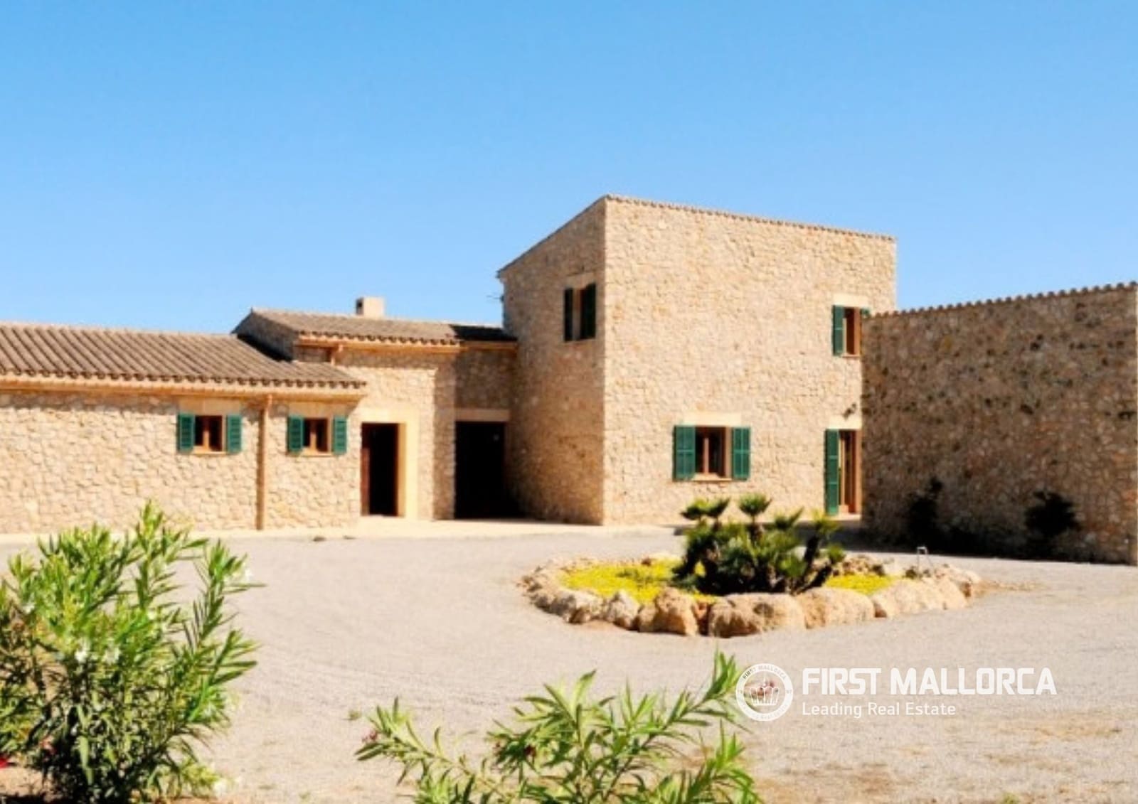 4 quarto Quinta/Casa Rural para arrendar em Arta com piscina garagem - 3 750 € (Ref: 10121029)