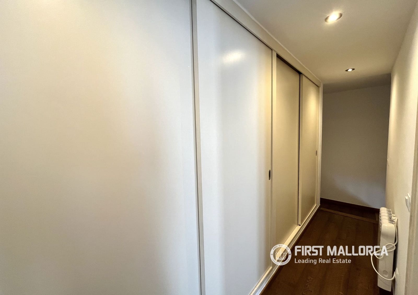 3 soveværelse Finca/Landehus til leje i Palma de Mallorca med garage - € 2.500 (Ref: 10127292)