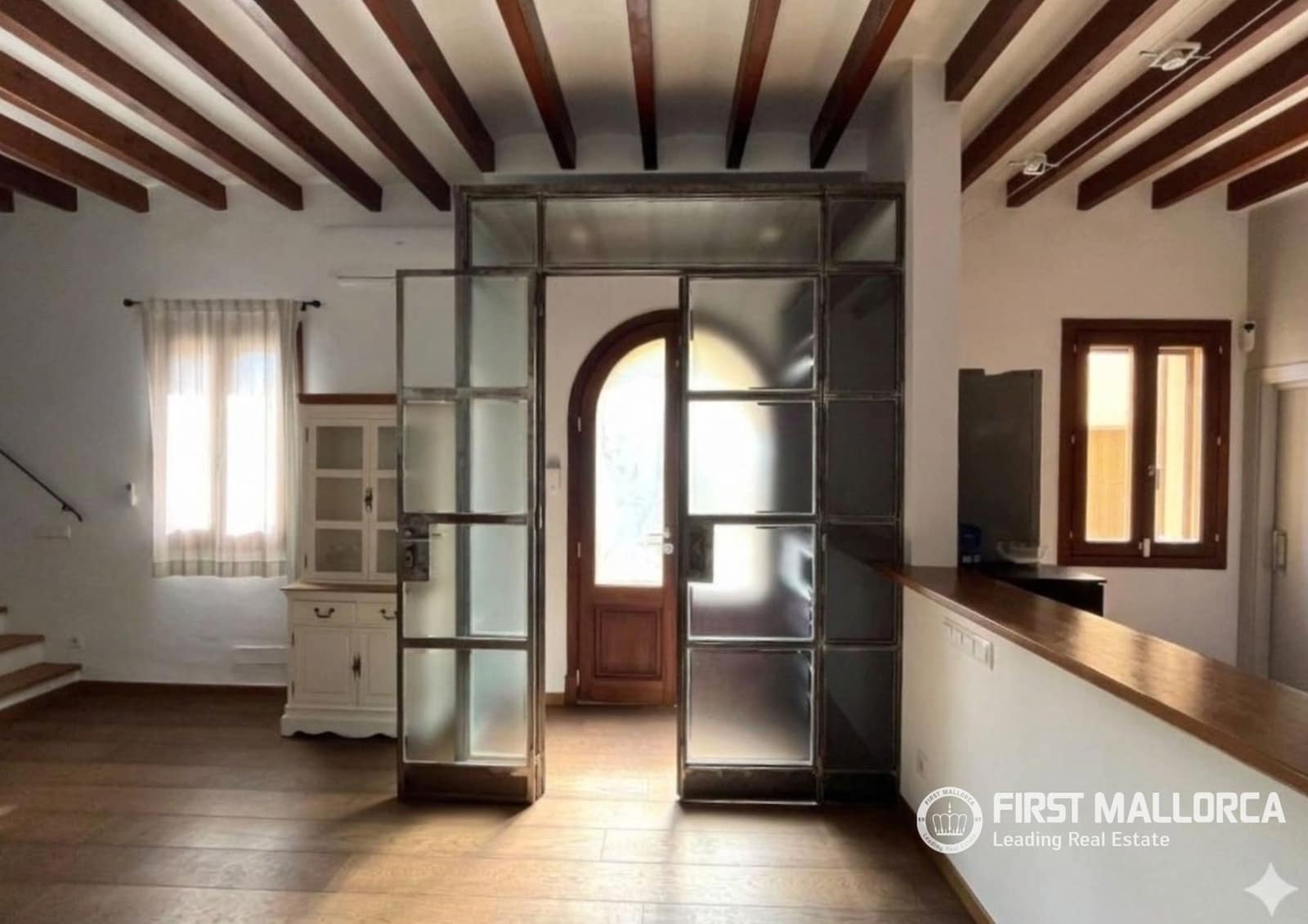 3 soveværelse Finca/Landehus til leje i Palma de Mallorca med garage - € 2.500 (Ref: 10127292)
