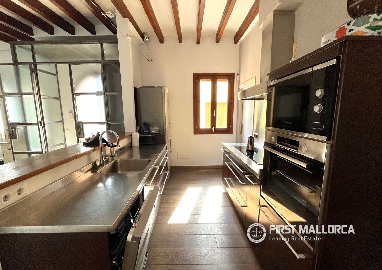 3 soveværelse Finca/Landehus til leje i Palma de Mallorca med garage - € 2.500 (Ref: 10127292)