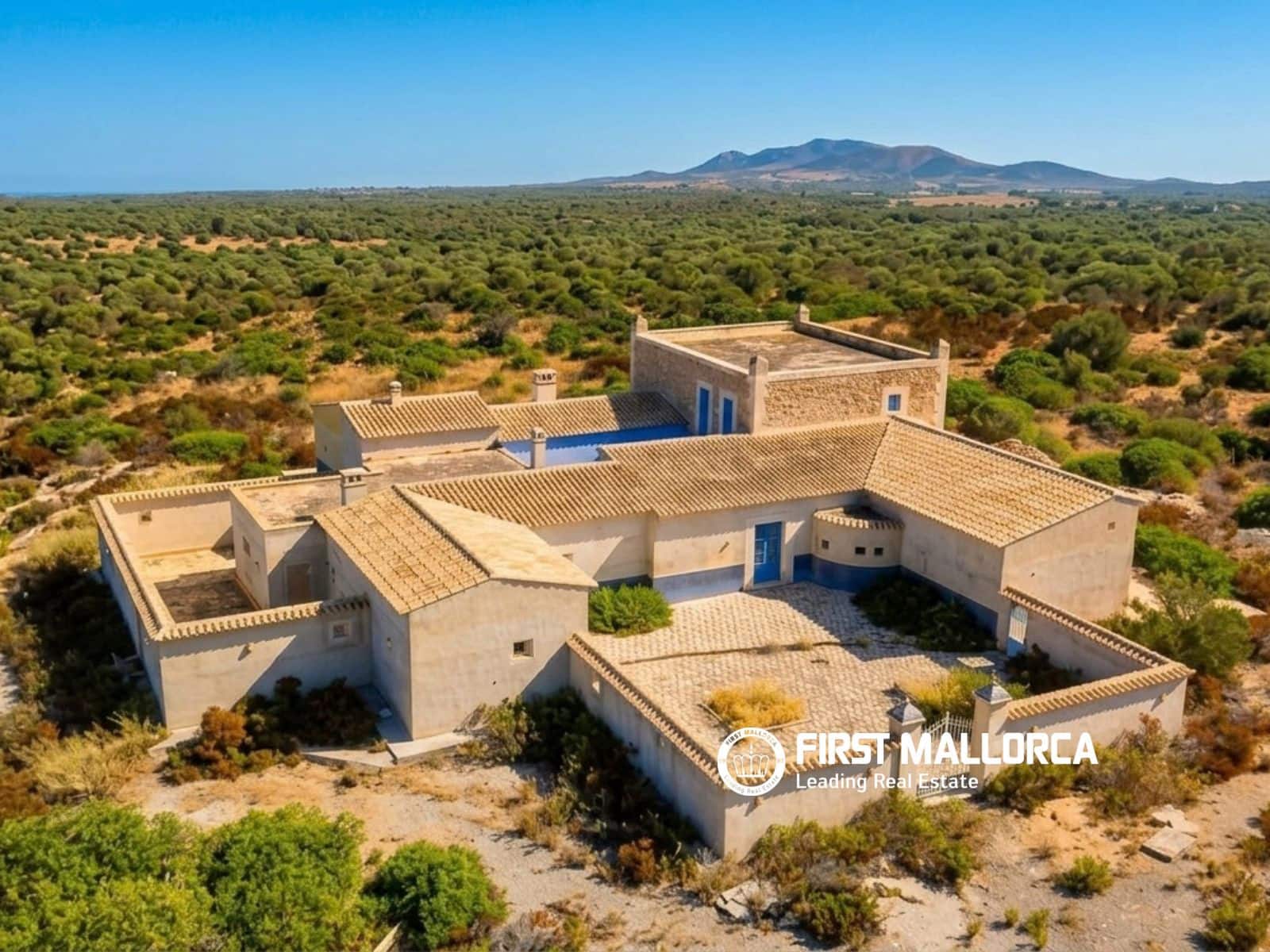 6 bedroom Finca/Country House for sale in Petra - € 2,500,000 (Ref: 10127293)