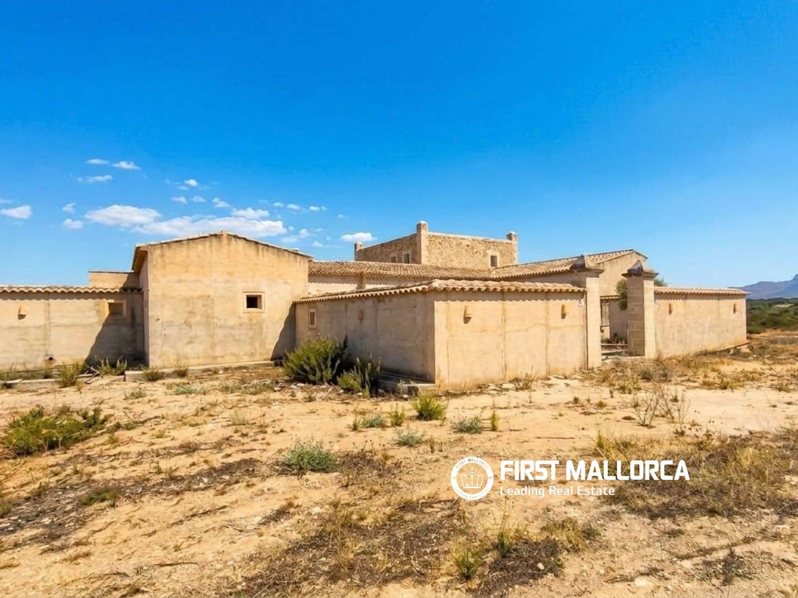 6 bedroom Finca/Country House for sale in Petra - € 2,500,000 (Ref: 10127293)