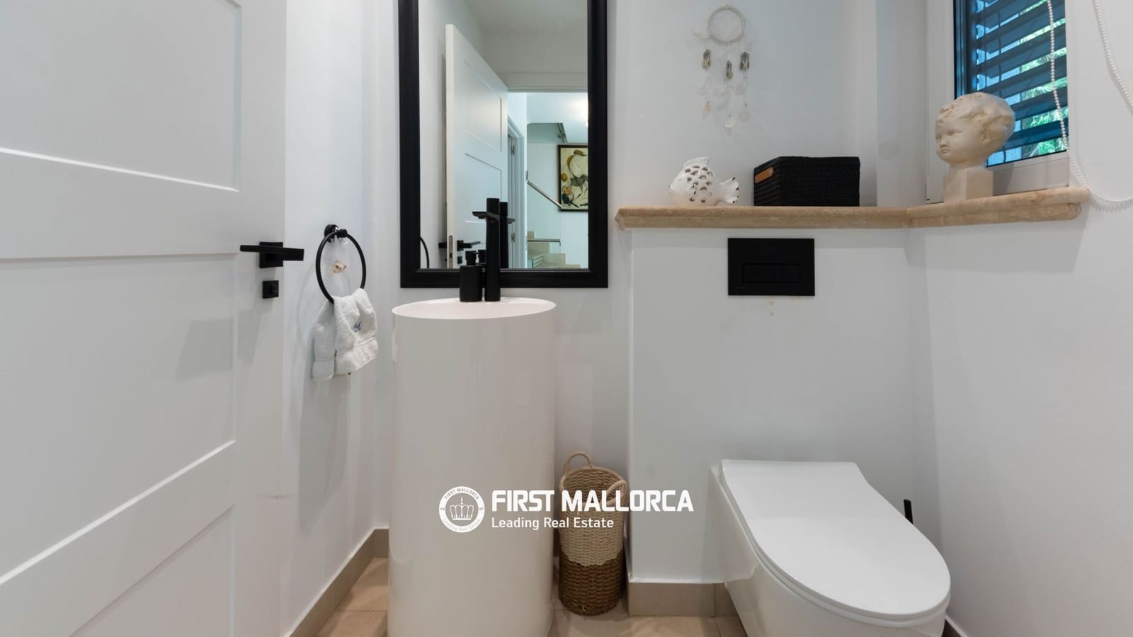 4 bedroom Villa for sale in Santa Ponsa with pool garage - € 3,750,000 (Ref: 10127294)