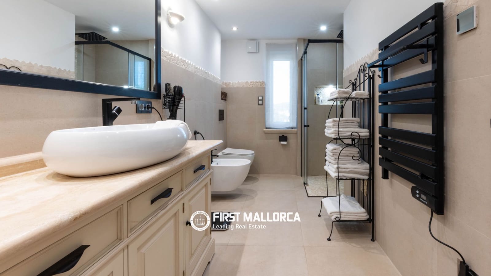 4 bedroom Villa for sale in Santa Ponsa with pool garage - € 3,750,000 (Ref: 10127294)