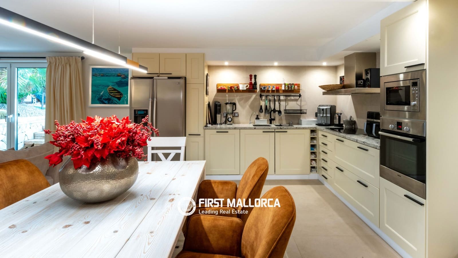 4 bedroom Villa for sale in Santa Ponsa with pool garage - € 3,750,000 (Ref: 10127294)