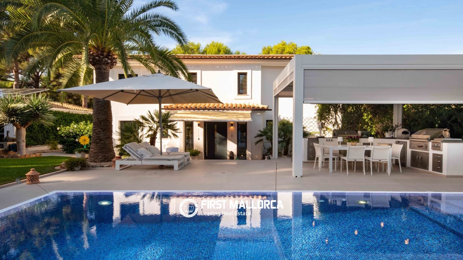 4 bedroom Villa for sale in Santa Ponsa with pool garage - € 3,750,000 (Ref: 10127294)