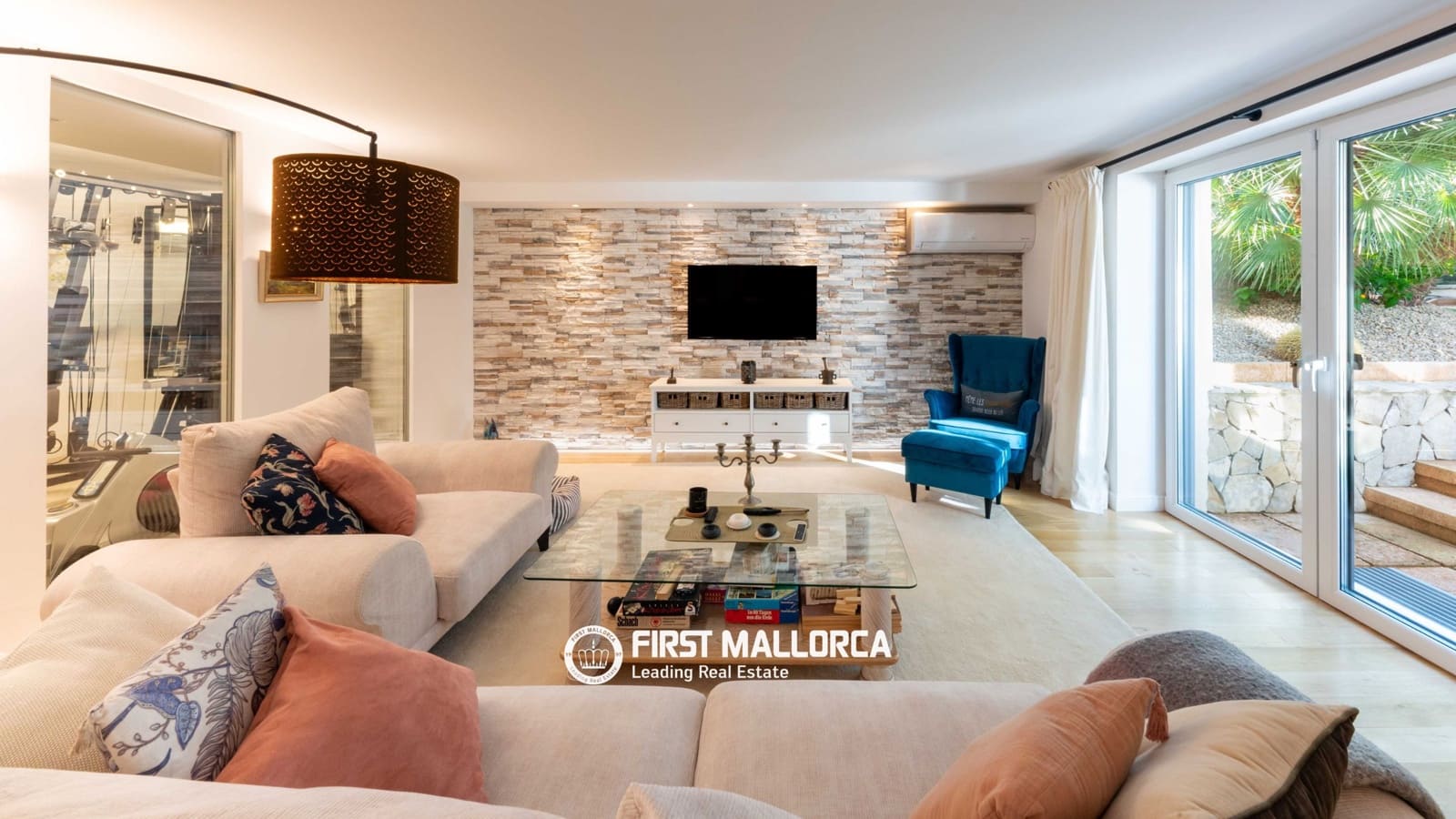 4 bedroom Villa for sale in Santa Ponsa with pool garage - € 3,750,000 (Ref: 10127294)