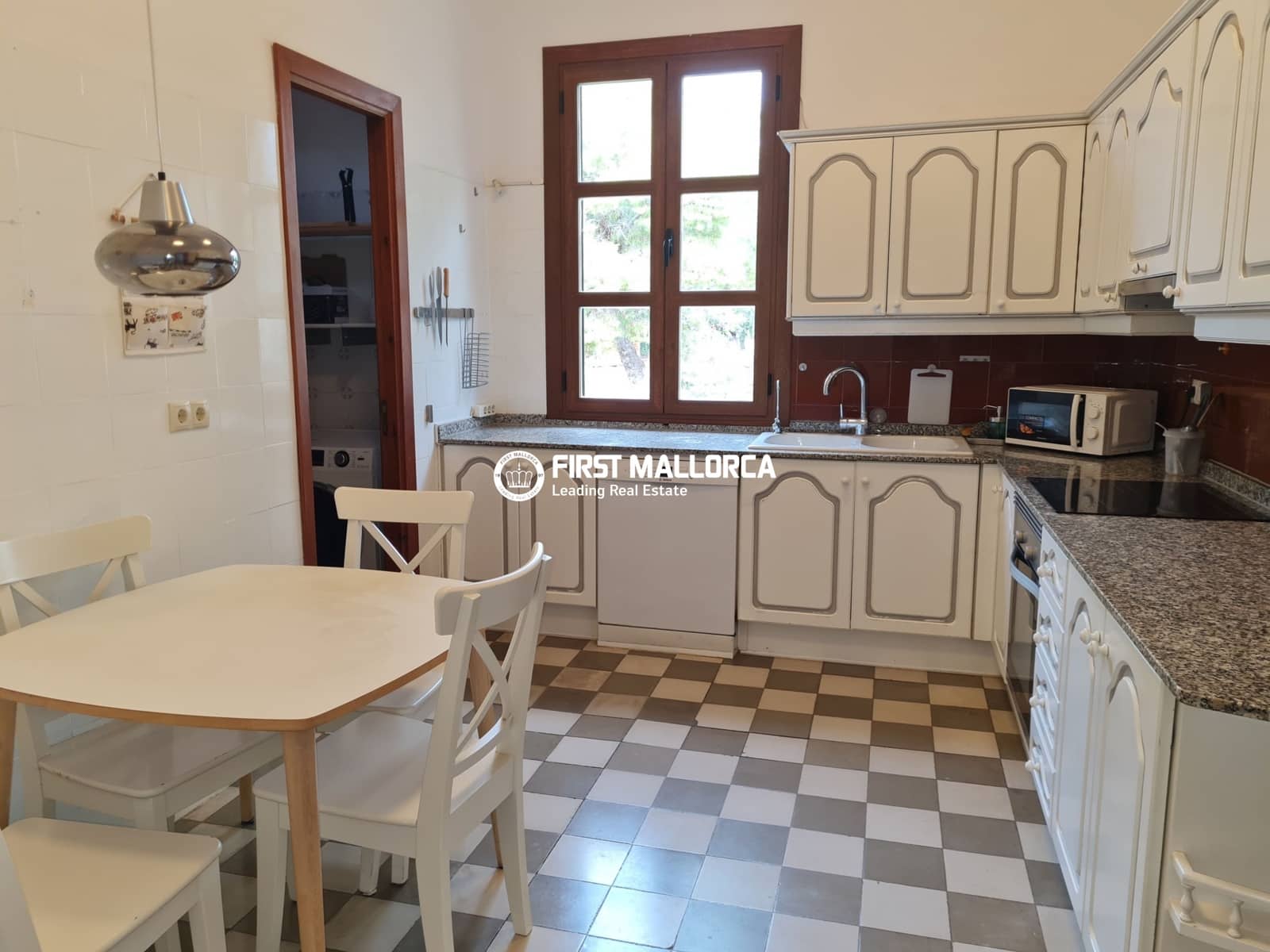 3 bedroom Villa for rent in Son Caliu with garage - € 2,250 (Ref: 10130931)