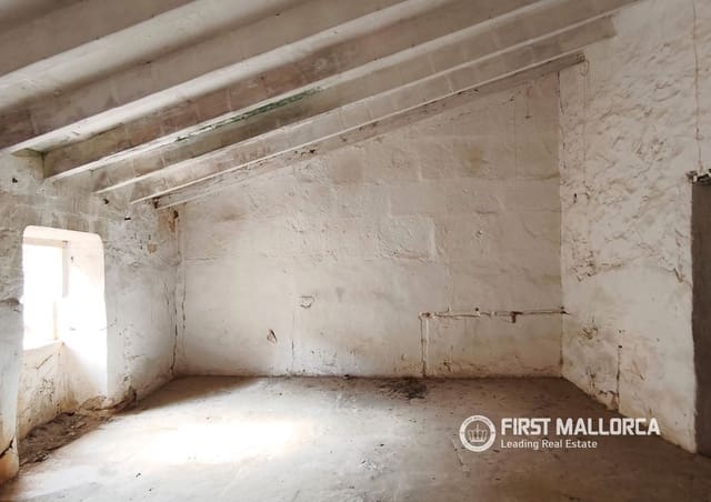 Hus till salu i Llucmajor - 350 000 € (Ref: 10130932)
