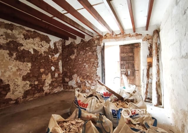Hus till salu i Llucmajor - 350 000 € (Ref: 10130932)
