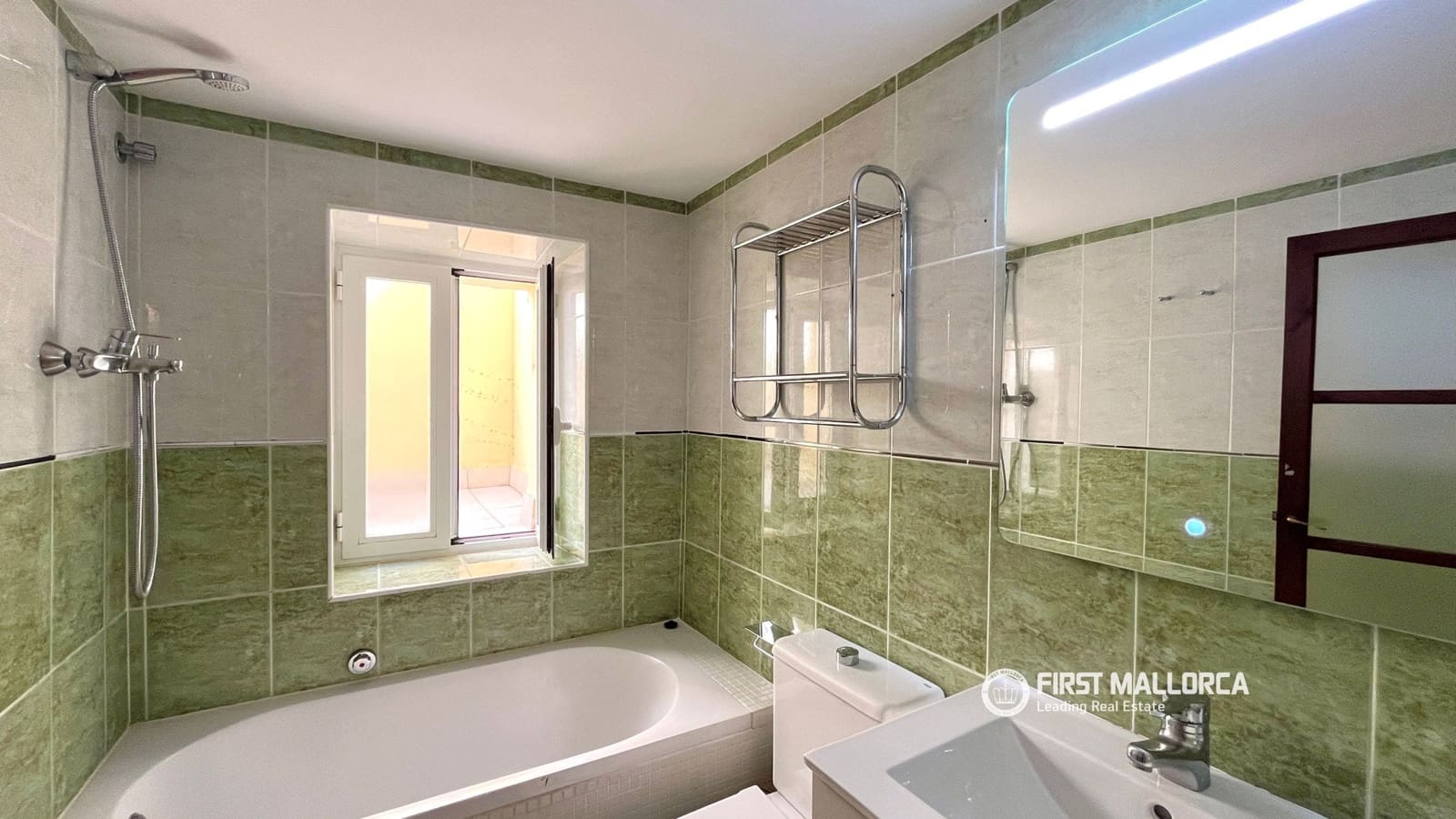 3 bedroom Villa for rent in Palma de Mallorca with garage - € 3,950 (Ref: 10135205)