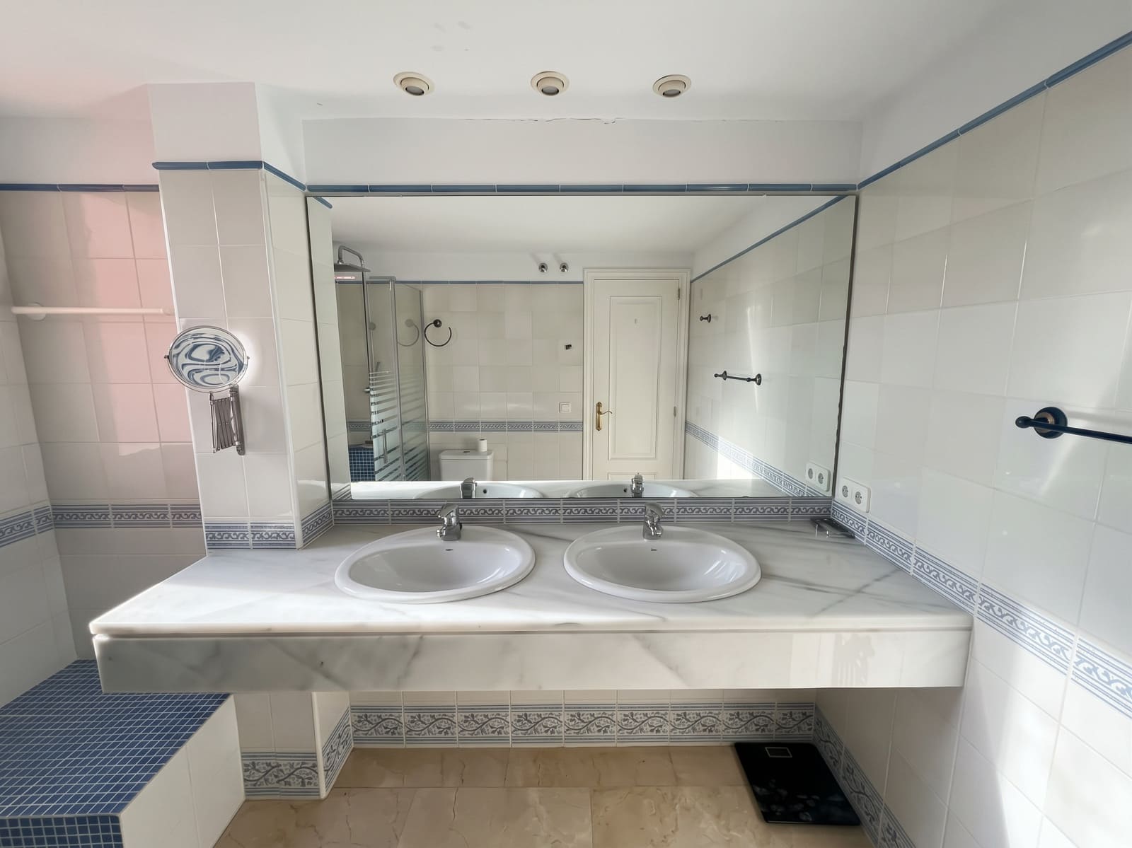 3 soveværelse Lejlighed til leje i Bendinat med swimmingpool garage - € 3.000 (Ref: 10157018)