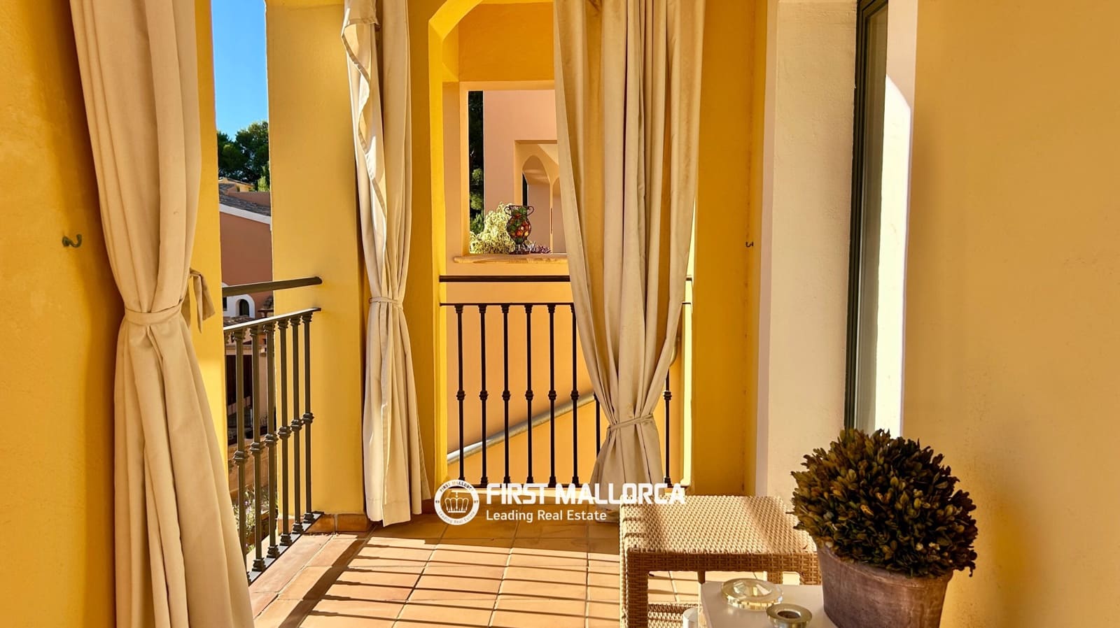 2 soveværelse Lejlighed til salg i Santa Ponsa med swimmingpool garage - € 850.000 (Ref: 10158754)