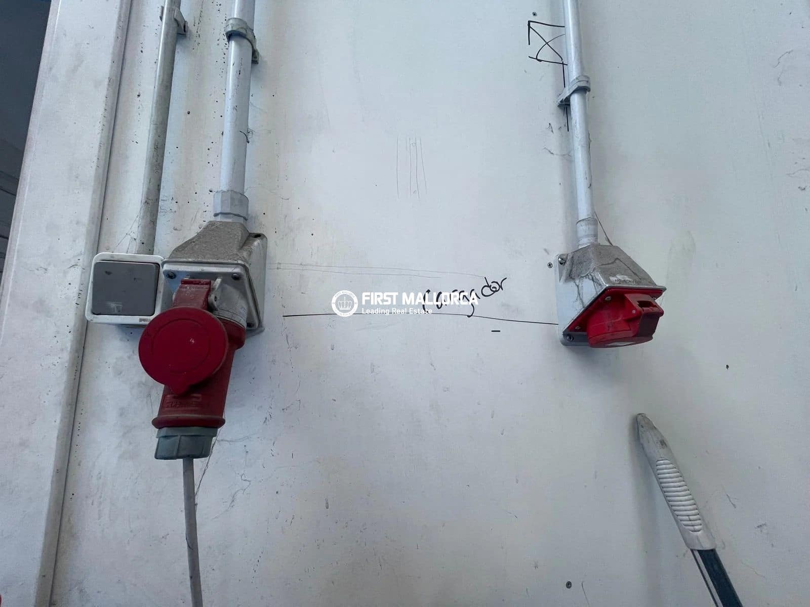 Commercieel te huur in Calvia met garage - € 6.500 (Ref: 10158755)