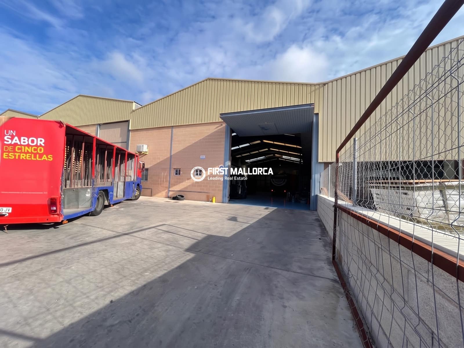 Commercieel te huur in Calvia met garage - € 6.500 (Ref: 10158755)