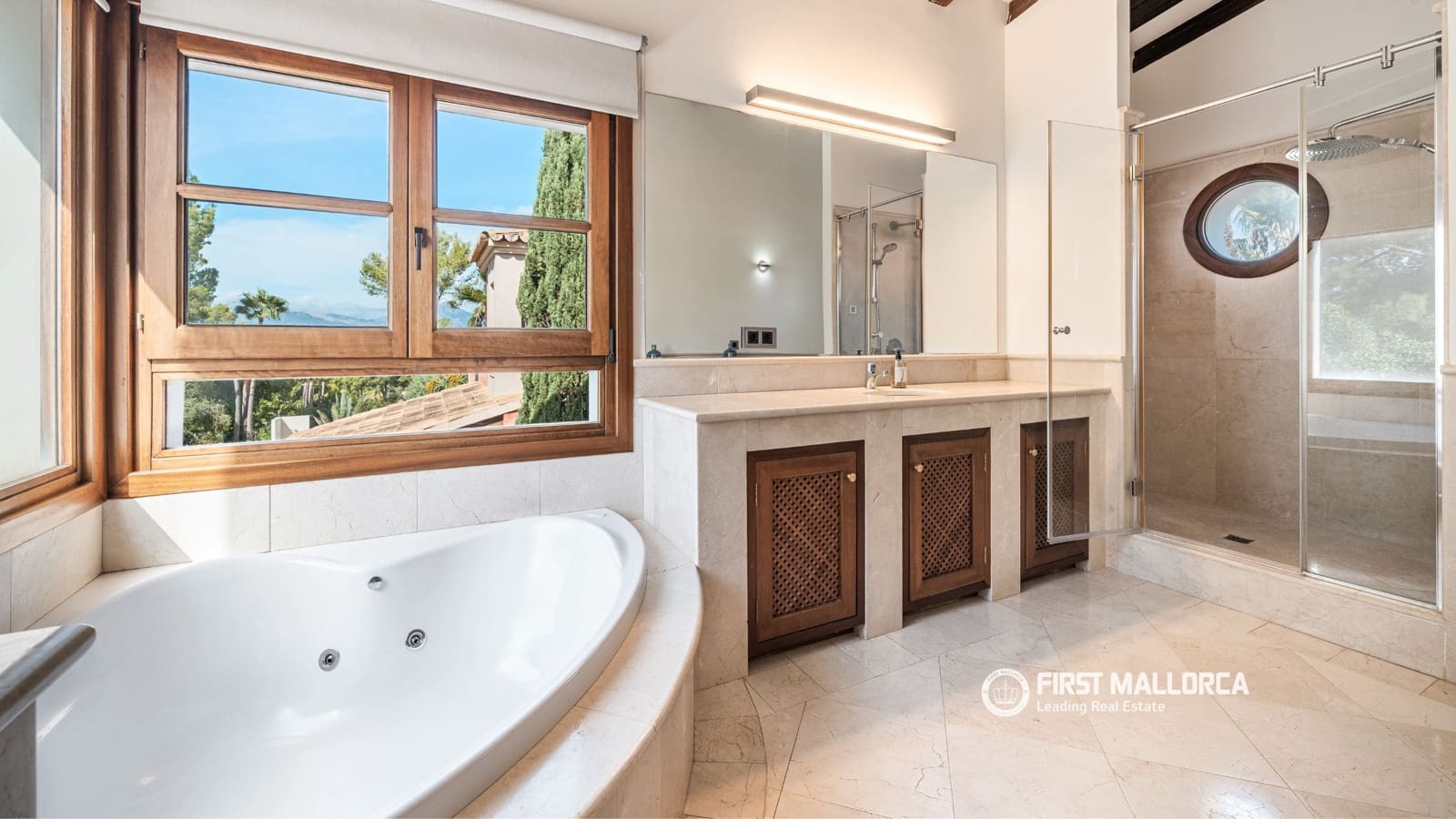 Villa/Maison de 4 chambres à louer à Santa Ponsa avec piscine garage - 9 500 € (Ref: 10158756)