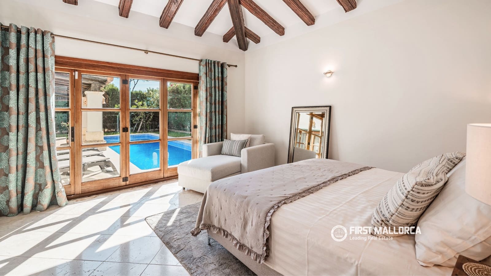 Villa/Maison de 4 chambres à louer à Santa Ponsa avec piscine garage - 9 500 € (Ref: 10158756)