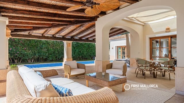 Villa/Maison de 4 chambres à louer à Santa Ponsa, Calvià avec piscine garage - 9 500 € (Ref: 10158756)