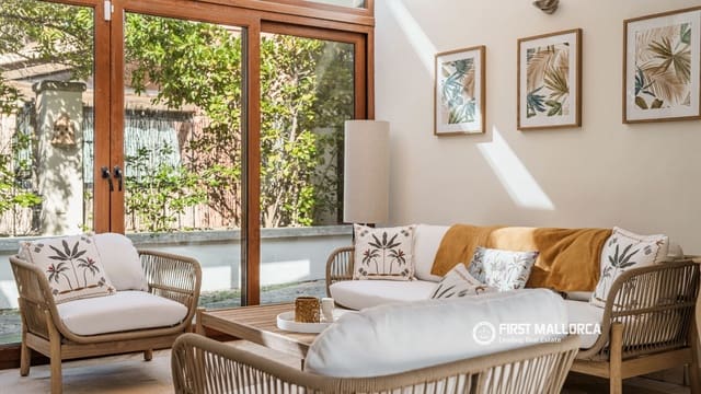 Villa/Maison de 4 chambres à louer à Santa Ponsa, Calvià avec piscine garage - 9 500 € (Ref: 10158756)