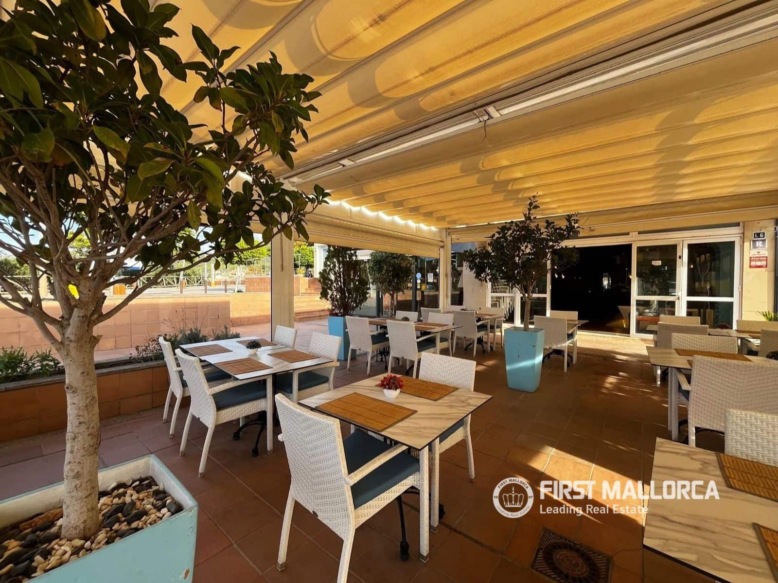 1 slaapkamer Commercieel te koop in Puerto de Andratx met garage - € 270.000 (Ref: 10160604)