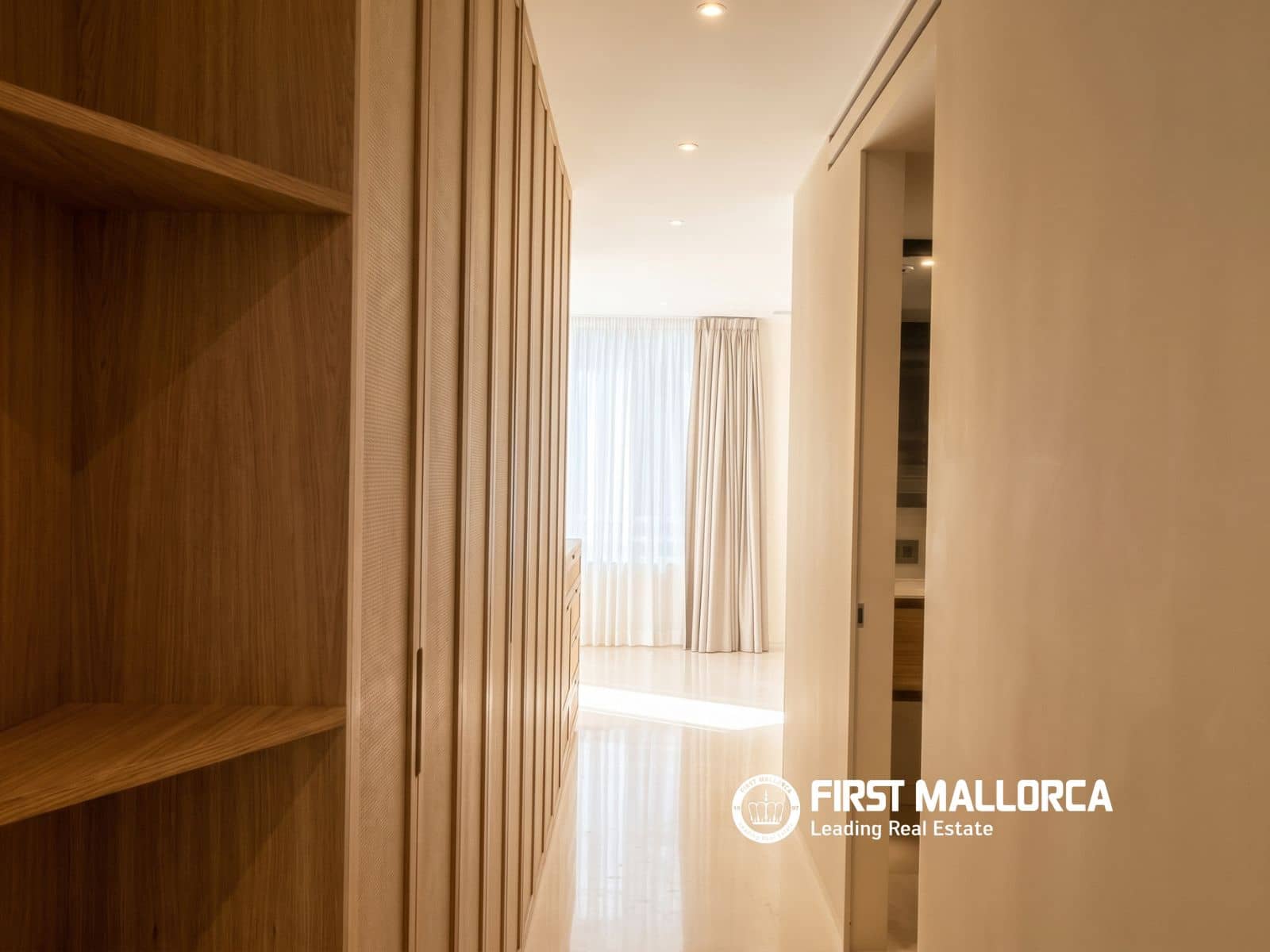 3 quarto Apartamento para arrendar em Palma de Mallorca com piscina garagem - 6 000 € (Ref: 10167946)