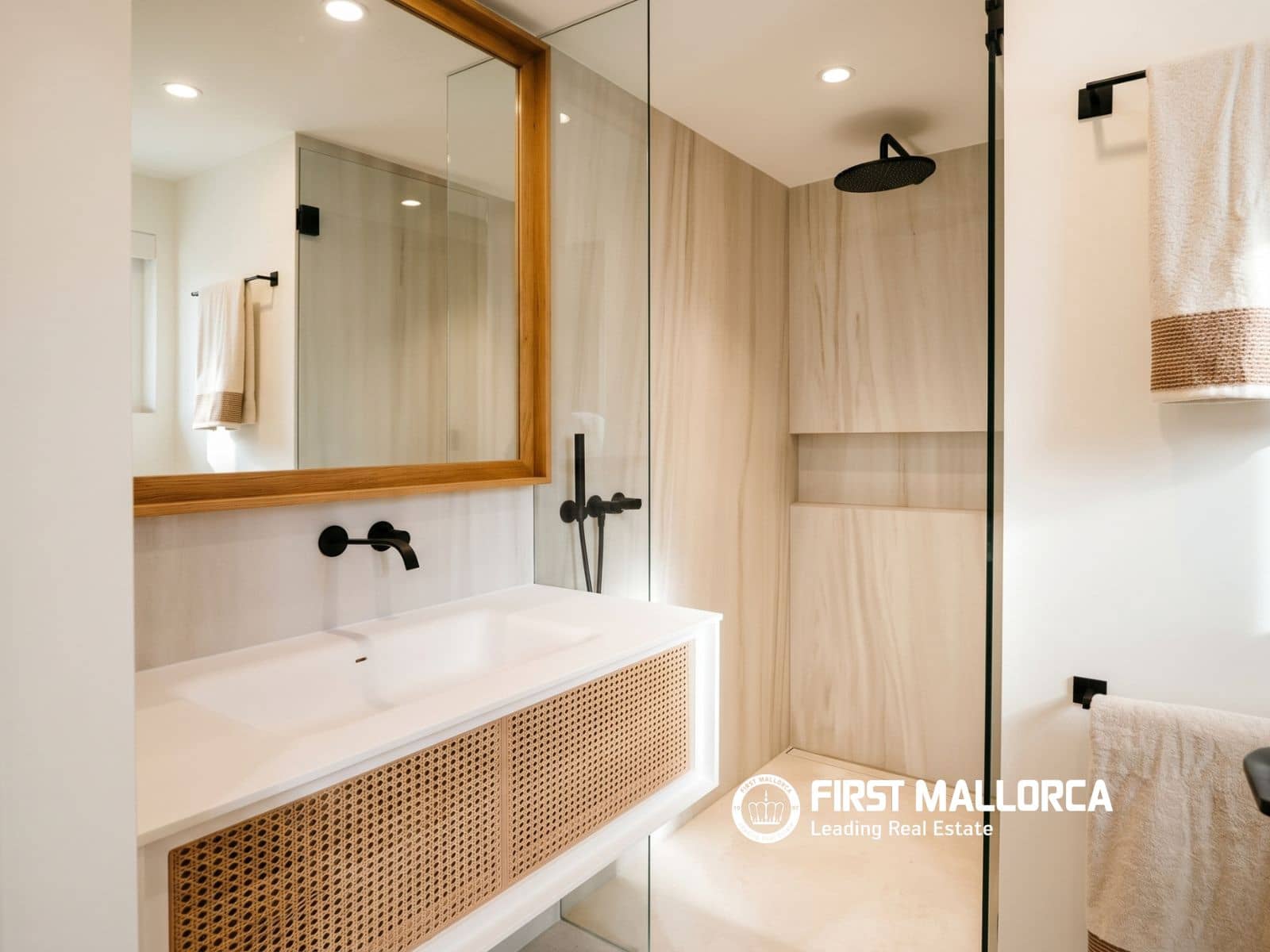 3 quarto Apartamento para arrendar em Palma de Mallorca com piscina garagem - 6 000 € (Ref: 10167946)
