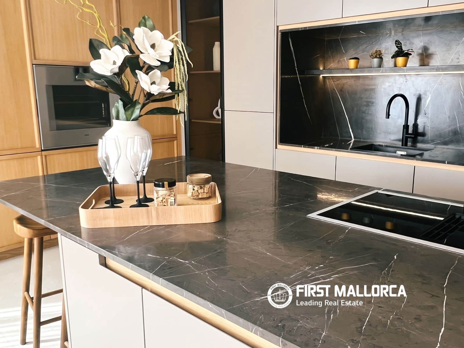 3 quarto Apartamento para arrendar em Palma de Mallorca com piscina garagem - 6 000 € (Ref: 10167946)