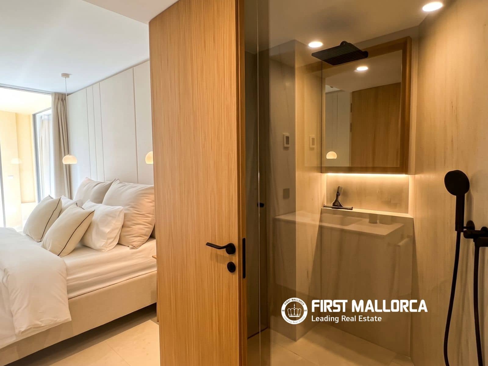 3 quarto Apartamento para arrendar em Palma de Mallorca com piscina garagem - 6 000 € (Ref: 10167946)