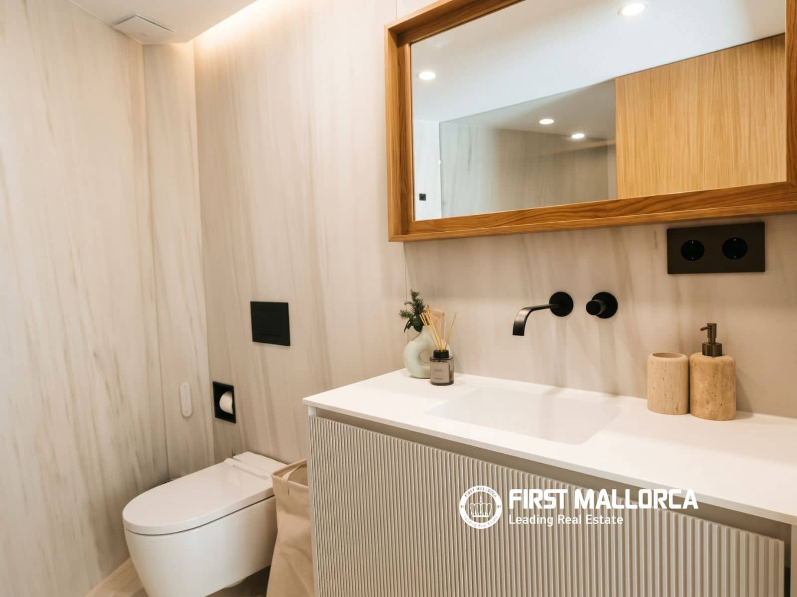 3 quarto Apartamento para arrendar em Palma de Mallorca com piscina garagem - 6 000 € (Ref: 10167946)