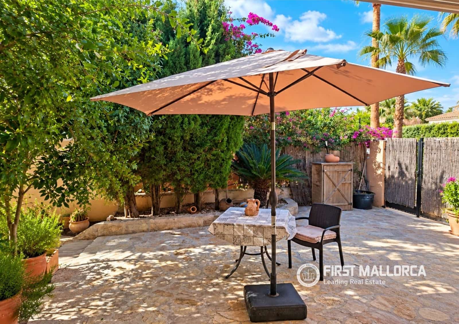 2 bedroom Villa for sale in Cala Murada with pool garage - € 479,000 (Ref: 10167947)