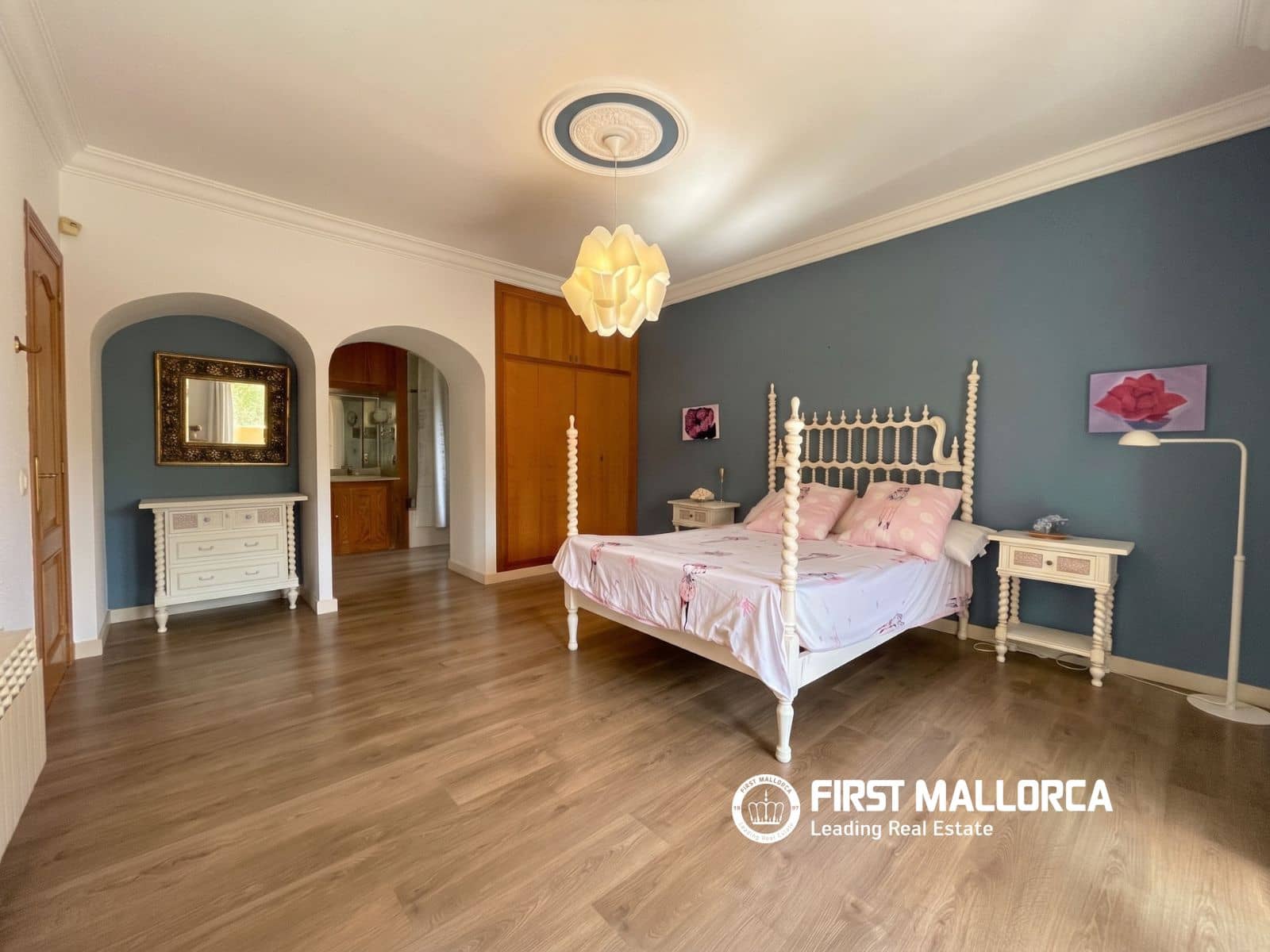 Chalet de 4 habitaciones en Portol en venta con piscina garaje - 1.299.000 € (Ref: 10176010)