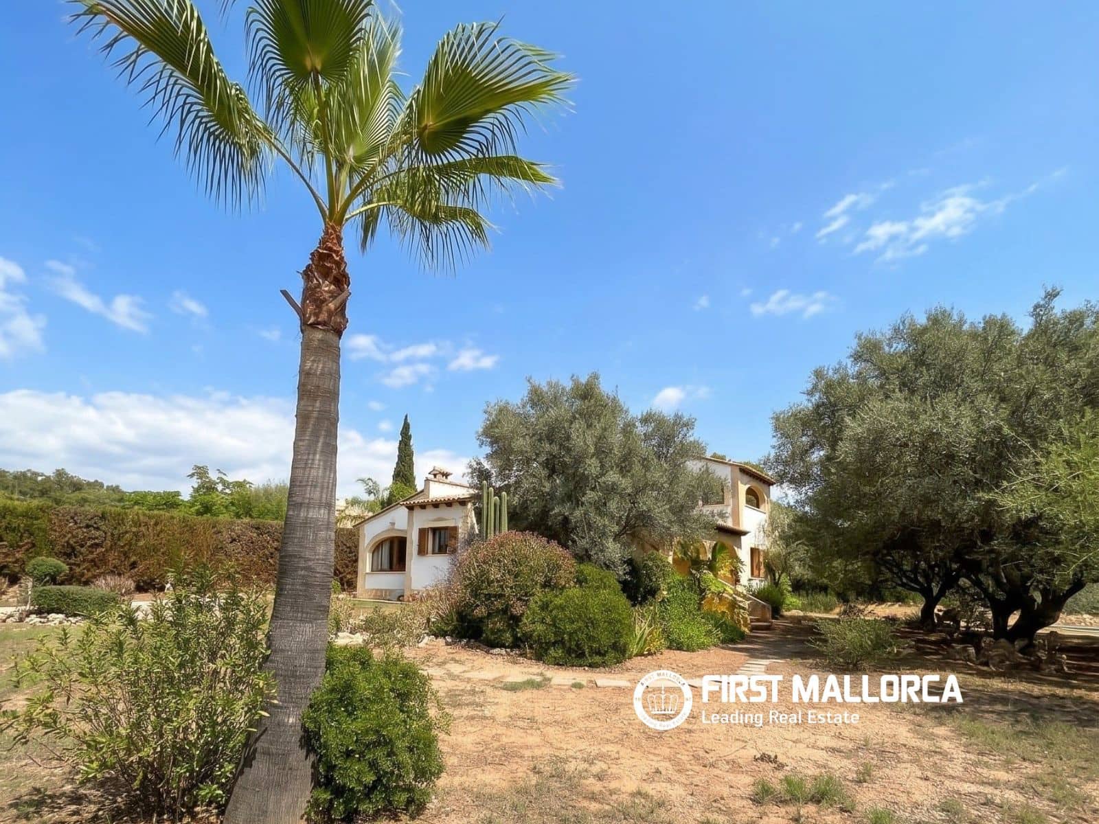 Chalet de 4 habitaciones en Portol en venta con piscina garaje - 1.299.000 € (Ref: 10176010)