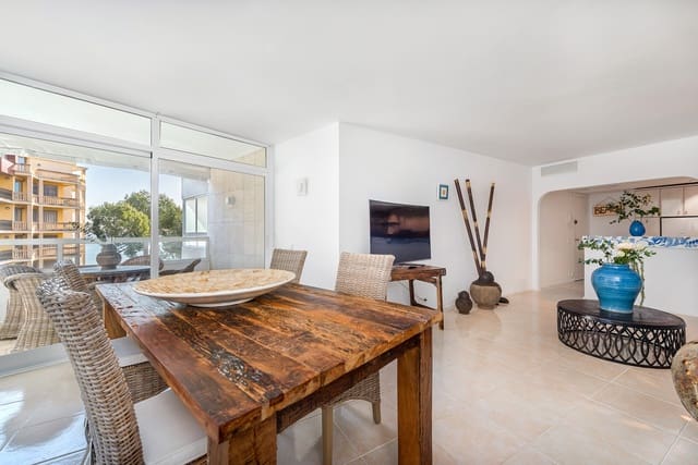 2 bedroom Apartment for sale in Illetas, Calvià with pool - € 625,000 (Ref: 10182186)