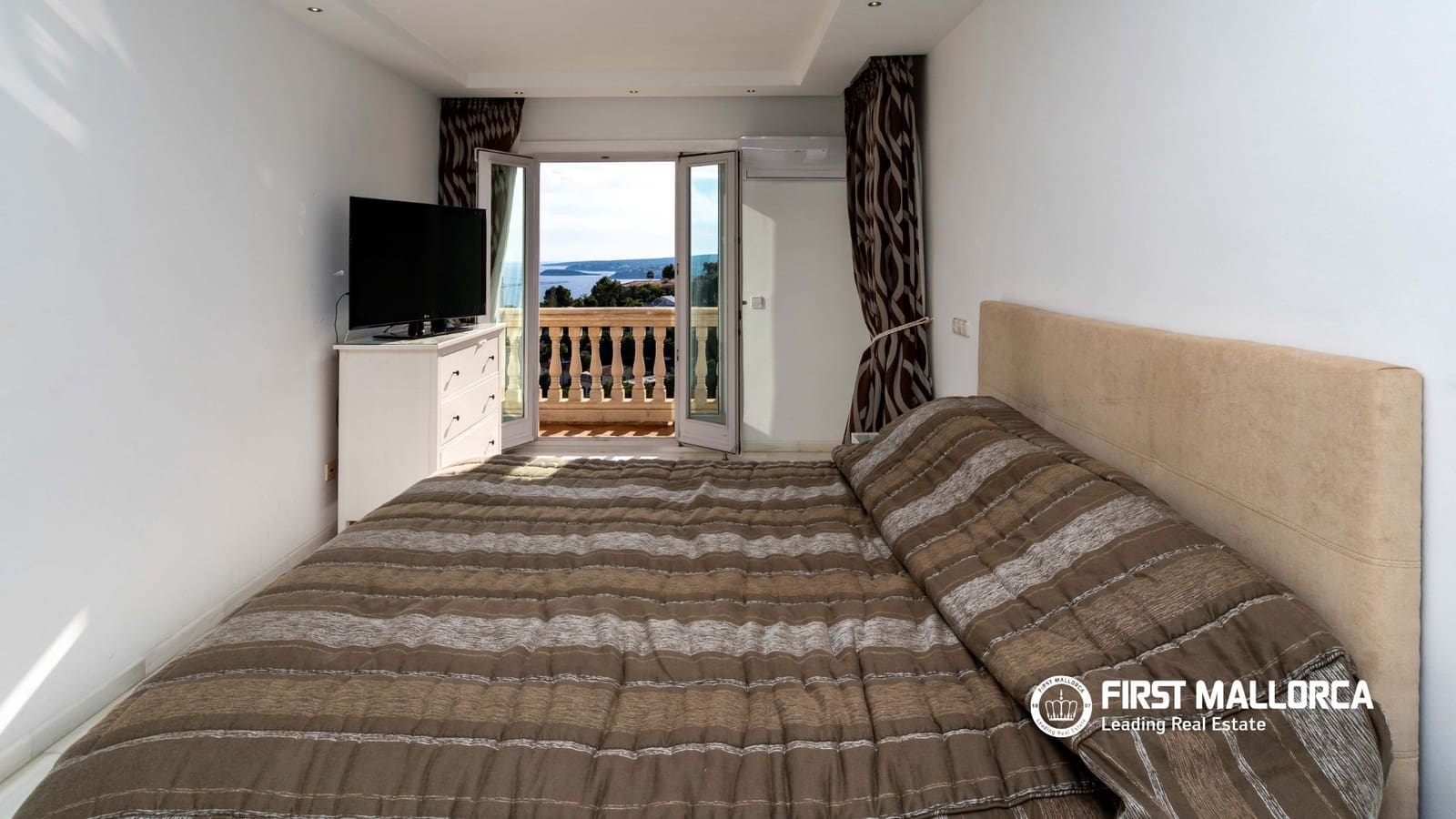 6 sypialnia Willa na sprzedaż w Costa d'en Blanes z basenem garażem - 3 495 000 € (Ref: 10182187)