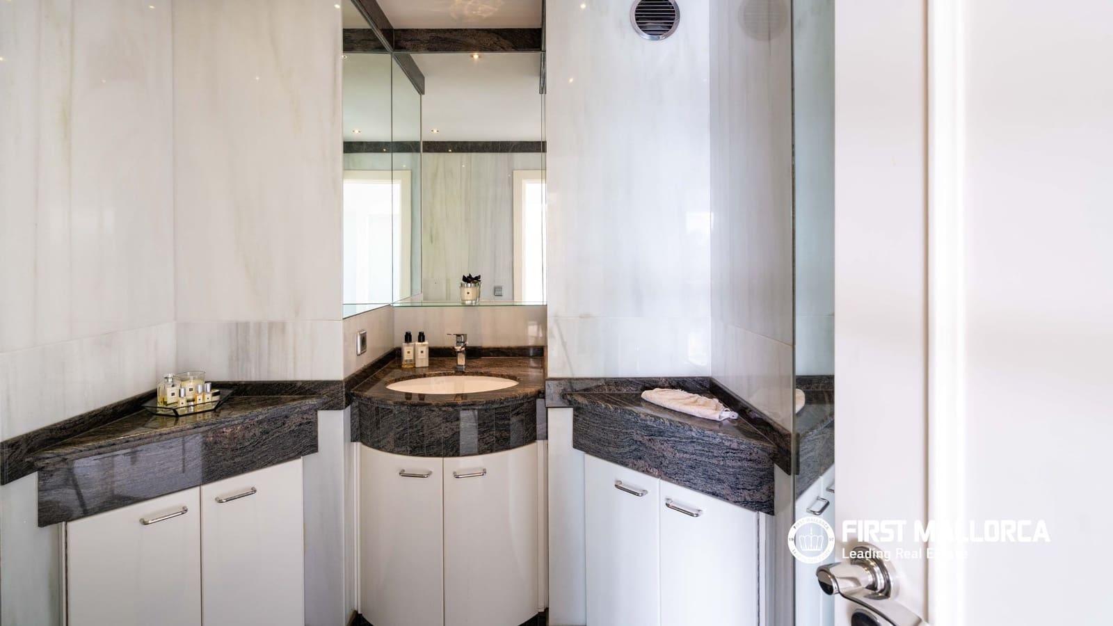 6 sypialnia Willa na sprzedaż w Costa d'en Blanes z basenem garażem - 3 495 000 € (Ref: 10182187)