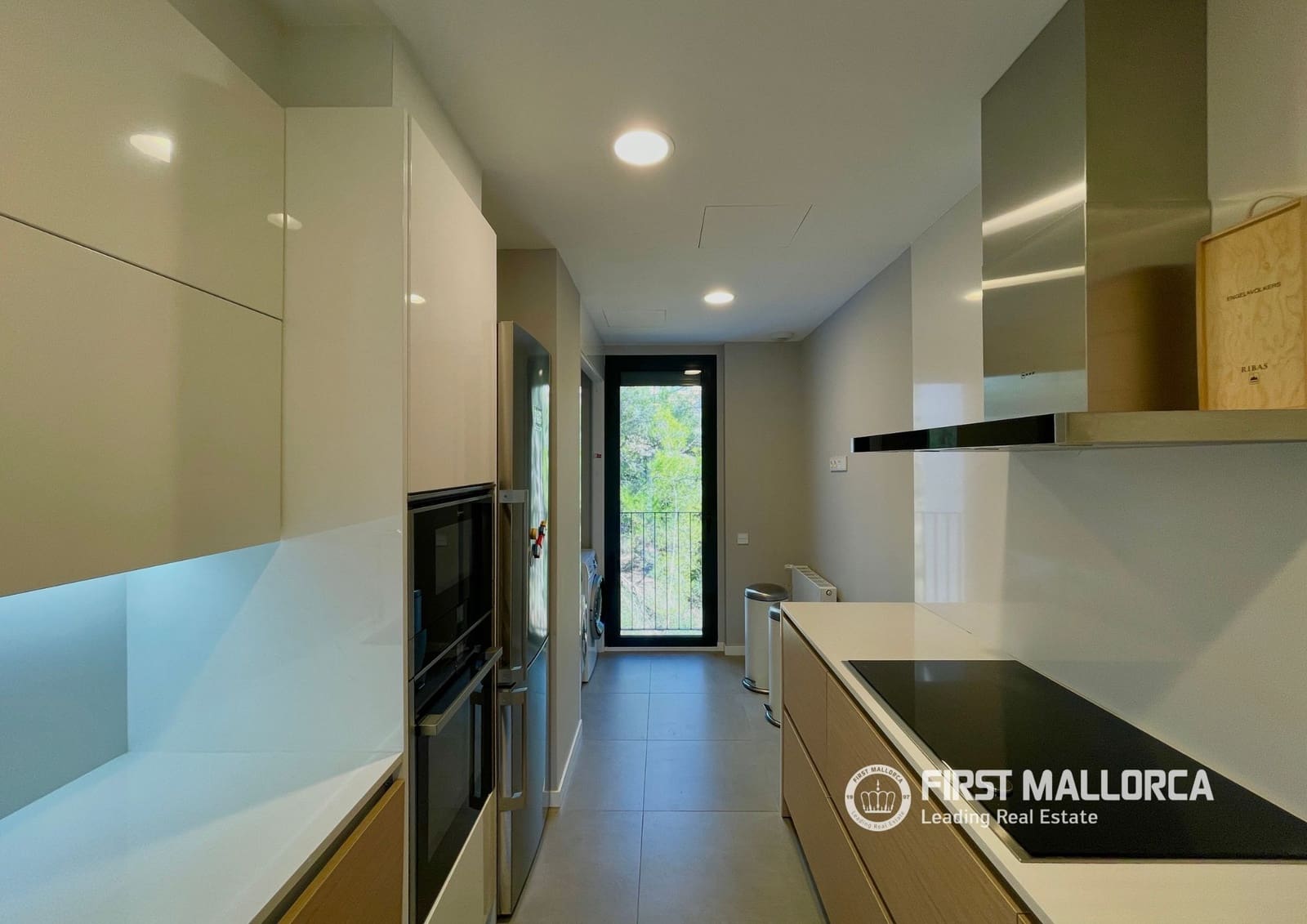4 soveværelse Penthouse til salg i Palma de Mallorca med garage - € 1.639.000 (Ref: 10183947)