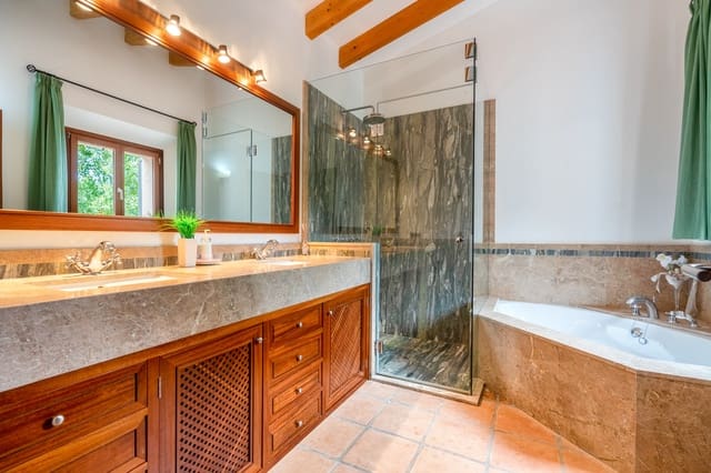 4 quarto Quinta/Casa Rural para venda em Deià com piscina garagem - 3 500 000 € (Ref: 5561948)