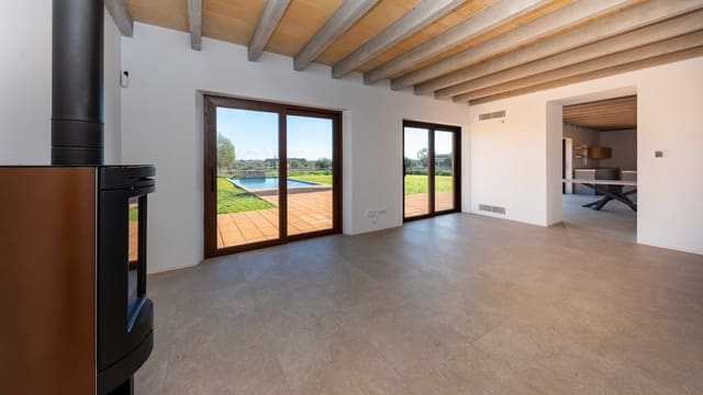 5 bedroom Finca/Country House for sale in Santanyí with pool garage - € 2,950,000 (Ref: 5561978)