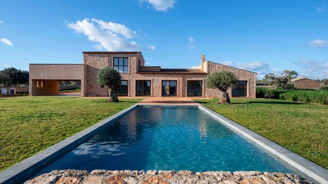5 bedroom Finca/Country House for sale in Santanyí with pool garage - € 2,950,000 (Ref: 5561978)
