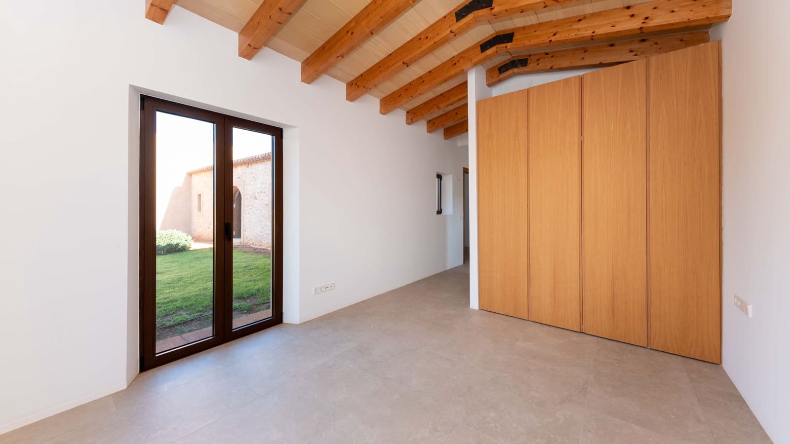 5 soveværelse Finca/Landehus til salg i Santanyi med swimmingpool garage - € 2.950.000 (Ref: 5561978)