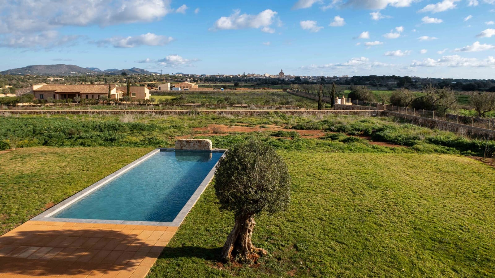 5 soveværelse Finca/Landehus til salg i Santanyi med swimmingpool garage - € 2.950.000 (Ref: 5561978)