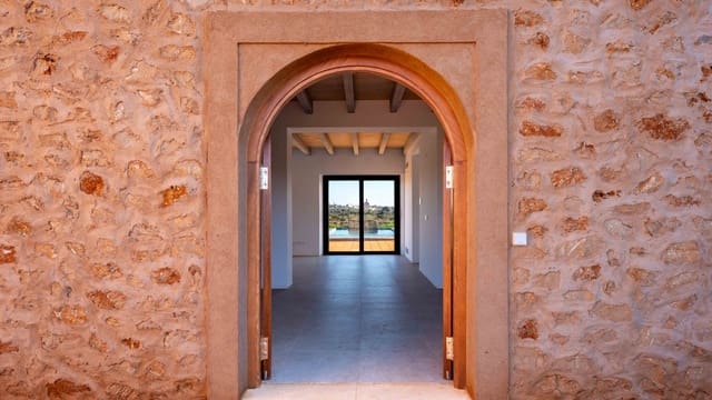 5 bedroom Finca/Country House for sale in Santanyí with pool garage - € 2,950,000 (Ref: 5561978)