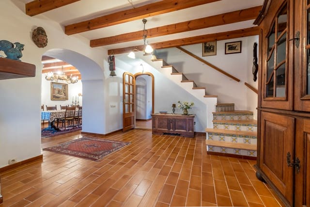 5 sypialnia Finka/Dom wiejski na sprzedaż w Felanitx z basenem garażem - 995 000 € (Ref: 5562200)