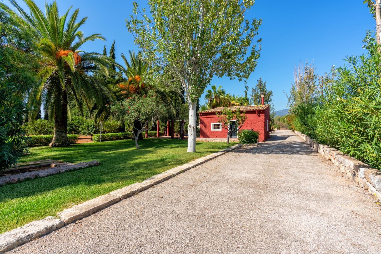 4 slaapkamer Finca/Landhuis te koop in Bunyola met zwembad garage - € 2.950.000 (Ref: 5562203)