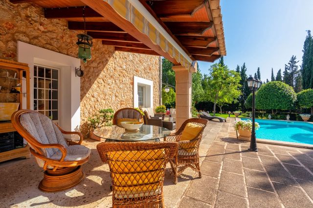 4 sovrum Finca/Hus på landet till salu i Bunyola med pool garage - 2 950 000 € (Ref: 5562203)