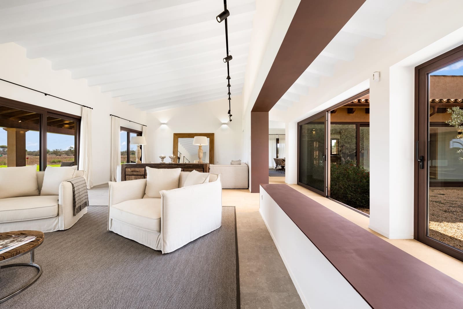 4 soveværelse Finca/Landehus til salg i Santanyi med swimmingpool garage - € 3.600.000 (Ref: 5562387)