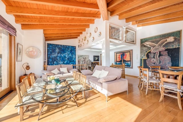 5 bedroom Villa for sale in Pollensa / Pollença with pool garage - € 3,500,000 (Ref: 5562593)