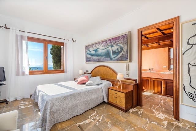 5 bedroom Villa for sale in Pollensa / Pollença with pool garage - € 3,500,000 (Ref: 5562593)