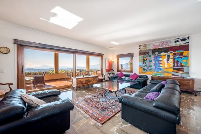 5 bedroom Villa for sale in Pollensa / Pollença with pool garage - € 3,500,000 (Ref: 5562593)